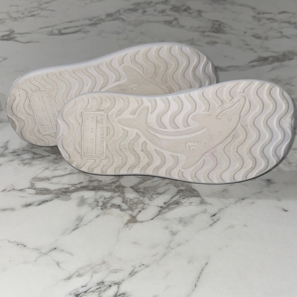 Low Classic Stylish White Sandals for Women Size 7 - Picture 7 of 7